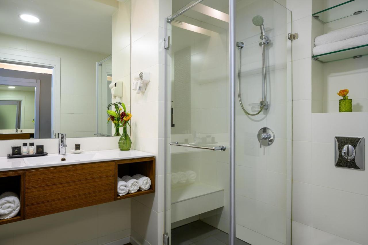 Sadot Hotel Ben Gurion Airport - An Atlas Boutique Hotel Beer Yaakov Ngoại thất bức ảnh