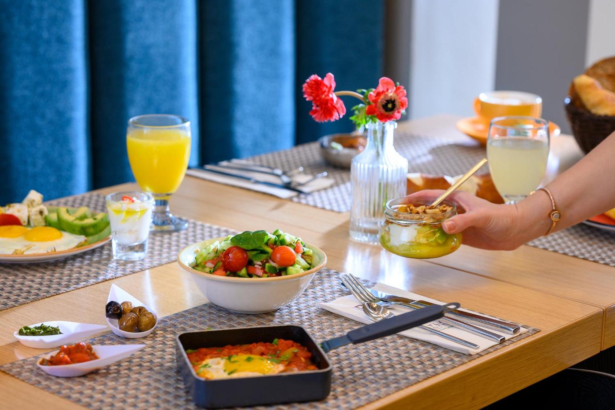 Sadot Hotel Ben Gurion Airport - An Atlas Boutique Hotel Beer Yaakov Ngoại thất bức ảnh