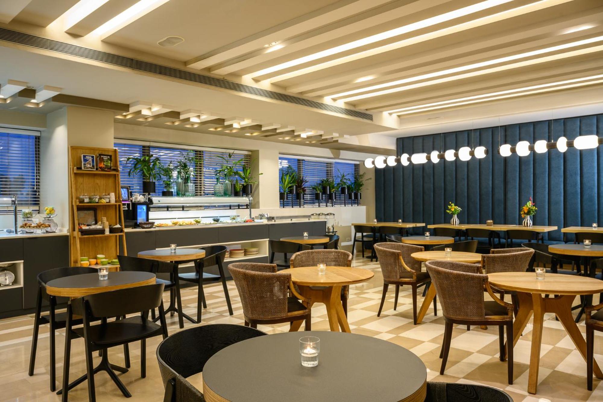 Sadot Hotel Ben Gurion Airport - An Atlas Boutique Hotel Beer Yaakov Ngoại thất bức ảnh